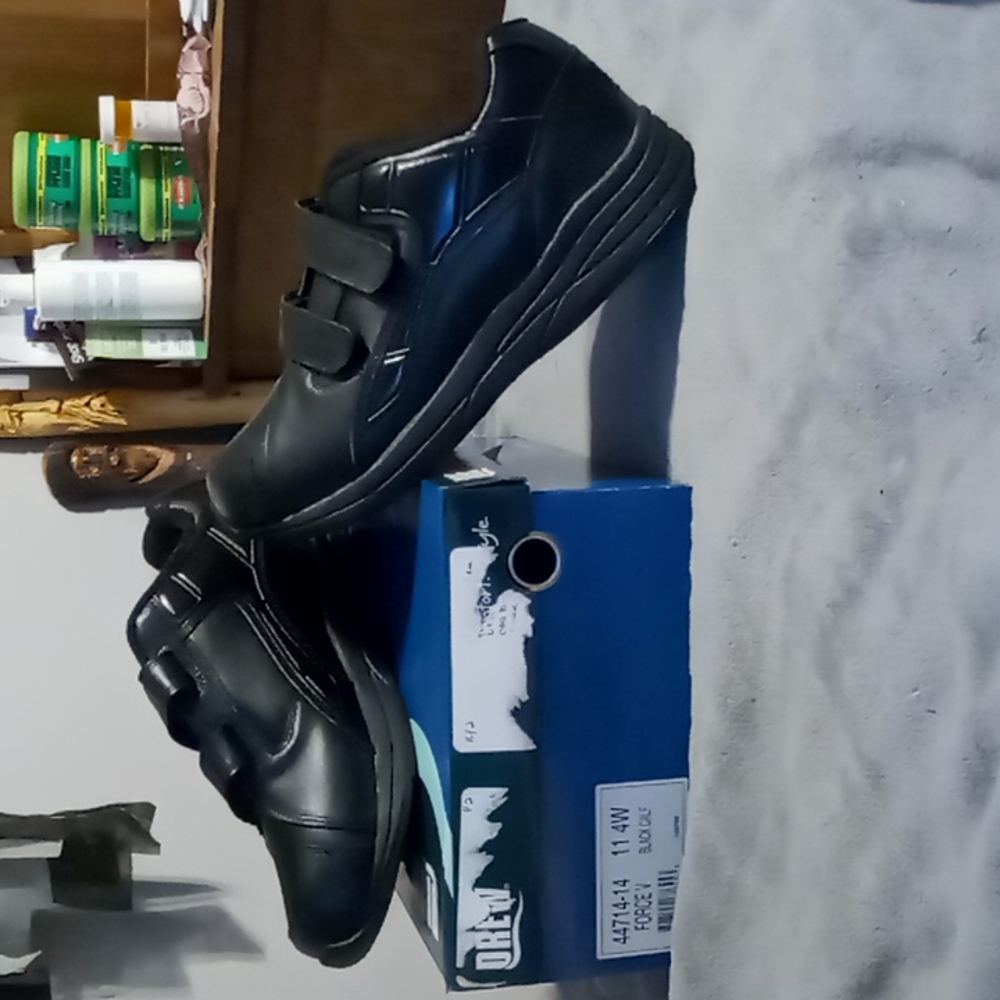 DREW Force V shoes
